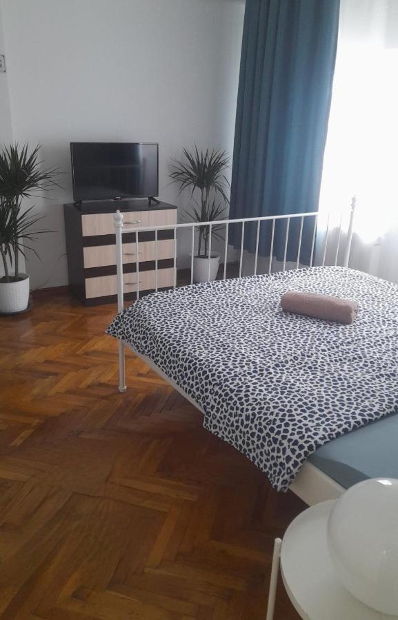 Stay Inn Apartments Bucureşti Ngoại thất bức ảnh